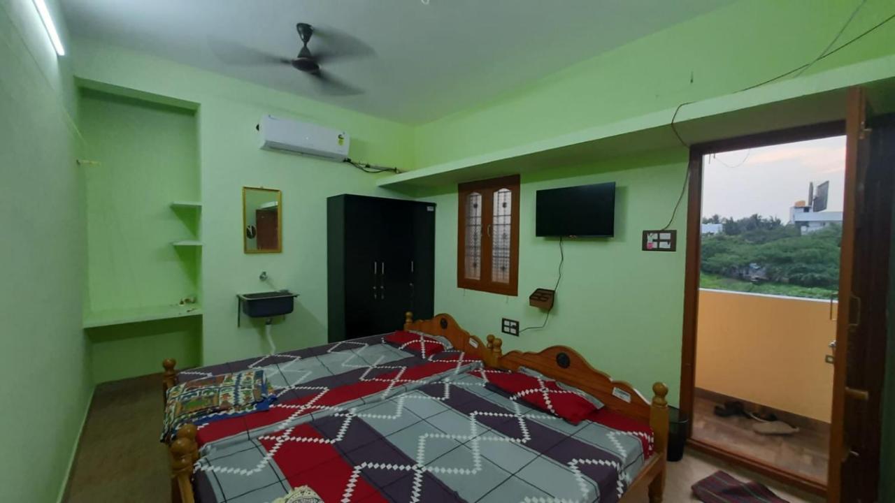 Vikistays Chennai Esterno foto